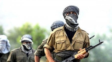 Amerika-Ermənistan münasibətləri get-gedə yaxınlaşır. On doqquz "TIR" humanitar yardımın içində on doqquz min bəla var! Artıq ayaq səsləri eşidilir! Amerika-Ermənistan münasibətləri get-gedə yaxınlaşır. On doqquz "TIR" humanitar yardımın içində on doqquz min bəla var! Artıq ayaq səsləri eşidilir!