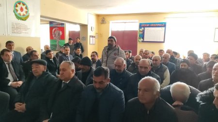 Yevlax Şəhər İcra Hakimiyyətinin Başçısı Anar Tağıyev rayonun Səmədabad kənd sakinləri ilə görüş keçirib Yevlax Şəhər İcra Hakimiyyətinin Başçısı Anar Tağıyev rayonun Səmədabad kənd sakinləri ilə görüş keçirib