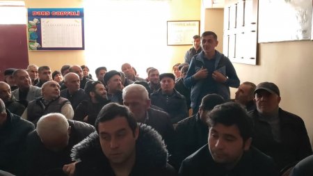 Yevlax Şəhər İcra Hakimiyyətinin Başçısı Anar Tağıyev rayonun Səmədabad kənd sakinləri ilə görüş keçirib Yevlax Şəhər İcra Hakimiyyətinin Başçısı Anar Tağıyev rayonun Səmədabad kənd sakinləri ilə görüş keçirib