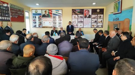 Yevlax Şəhər İcra Hakimiyyətinin Başçısı Anar Tağıyev rayonun Səmədabad kənd sakinləri ilə görüş keçirib Yevlax Şəhər İcra Hakimiyyətinin Başçısı Anar Tağıyev rayonun Səmədabad kənd sakinləri ilə görüş keçirib