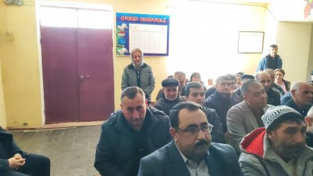 Yevlax Şəhər İcra Hakimiyyətinin Başçısı Anar Tağıyev rayonun Səmədabad kənd sakinləri ilə görüş keçirib Yevlax Şəhər İcra Hakimiyyətinin Başçısı Anar Tağıyev rayonun Səmədabad kənd sakinləri ilə görüş keçirib