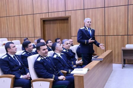 Xanlar Vəliyevin səlahiyyət müddətinin başa çatması ilə əlaqədar tədbir keçirilib Xanlar Vəliyevin səlahiyyət müddətinin başa çatması ilə əlaqədar tədbir keçirilib