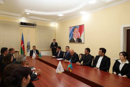 Yevlaxda “İlham Əliyev: Sözü imzası qədər dəyərli olan yeni əsrin yeni Lideri” mövzusunda tədbir keçirilib Yevlaxda “İlham Əliyev: Sözü imzası qədər dəyərli olan yeni əsrin yeni Lideri” mövzusunda tədbir keçirilib