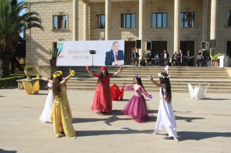 Yevlaxda “Böyük həyatın salnaməsi” adlı konsert proqramı təşkil olunub