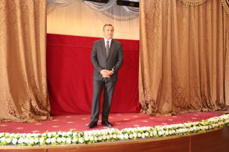 Yevlaxda "Konstitusiya və Suverenlik İli" çərçivəsində"  "1 İyun- Uşaqların Beynəlxalq Müdafiəsi Günü" münasibətilə şəhid ailələrinin və müharibə əlillərinin övladları üçün bayram tədbiri təşkil olunub. 