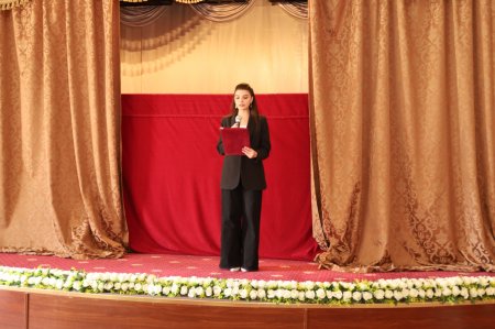 Yevlaxda "Konstitusiya və Suverenlik İli" çərçivəsində"  "1 İyun- Uşaqların Beynəlxalq Müdafiəsi Günü" münasibətilə şəhid ailələrinin və müharibə əlillərinin övladları üçün bayram tədbiri təşkil olunub. 