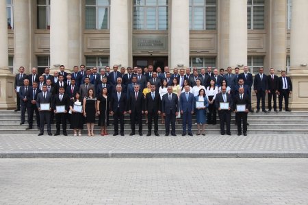 Yevlaxda 23 İyun Dövlət Qulluqçularının peşə bayramı günü qeyd olunub