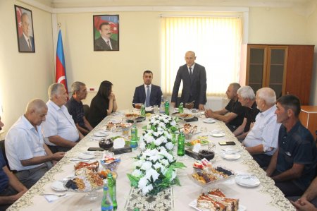 Yevlaxda şəhid ailələrinin üzvləri ilə görüş keçirilib. - FOTOLAR