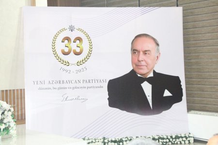 Yevlaxda Yeni Azərbaycan Partiyasının yaranmasının 33 illiyi münasibətilə tədbir keçirilib