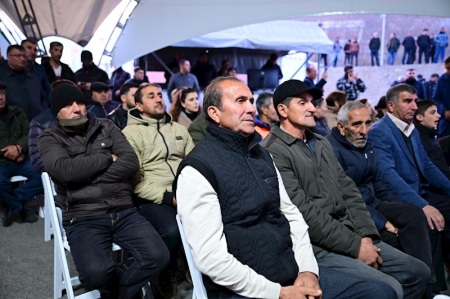 Dağlar qoynundakı Kəlbəcərdə bayram konserti