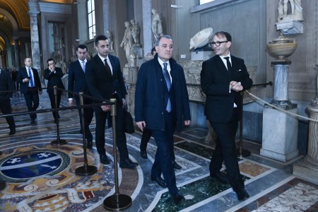 Ceyhun Bayramov Müqəddəs Pyotr Bazilikası ilə tanış oldu