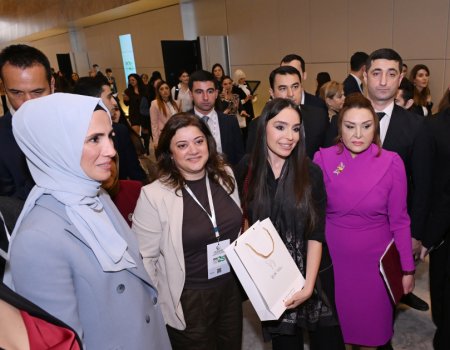 Leyla Əliyeva Sümeyye Erdoğan Bayraktarla bir arada - Fotolar