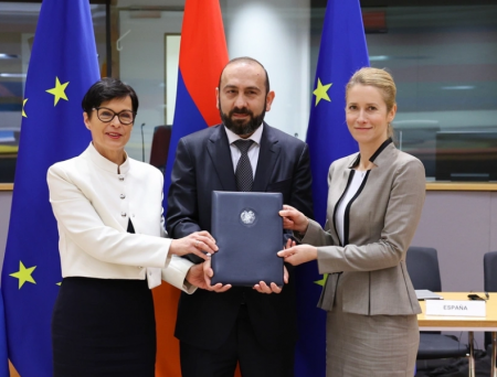 “Aİ-nin buna reaksiyası ikili yanaşmanın son həddidir” - Şərh