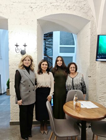 Onlar şeir oxudu, Leyla Əliyeva dinlədi - Fotolar