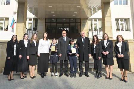 Emin Əmrullayev Milli Qəhrəman Natiq Qasımovun adını daşıyan məktəbdə büstün açılışında iştirak edib - Fotolar