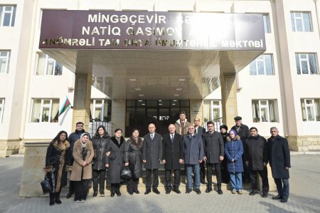 Emin Əmrullayev Milli Qəhrəman Natiq Qasımovun adını daşıyan məktəbdə büstün açılışında iştirak edib - Fotolar