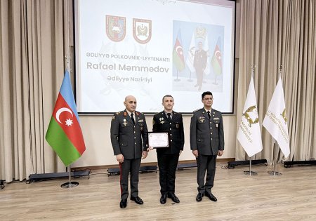 "Strateji araşdırmalar və dövlət müdafiəsini idarəetmə akademik kursu"nun buraxılış mərasimi keçirildi