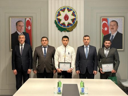 Yevlaxlı güləşçi Elcan İsmayılzadə U-20 Azərbaycan çempionu oldu