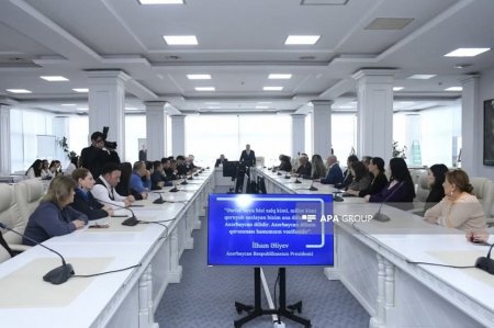 "Medianın dili elmi müzakirə müstəvisində" - Mətbuat Şurası və AMEA birgə toplantı keçirib