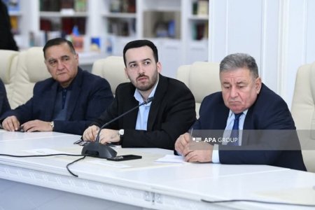 "Medianın dili elmi müzakirə müstəvisində" - Mətbuat Şurası və AMEA birgə toplantı keçirib