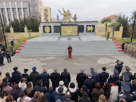 Yevlaxda Xocalı soyqırımının 34-cü ildönümü münasibətilə tədbir keçirilib. FOTOLAR