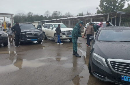 60 nəfərə yaxın Azərbaycan vətəndaşı İrandan ölkəyə təxliyə edildi - Fotolar