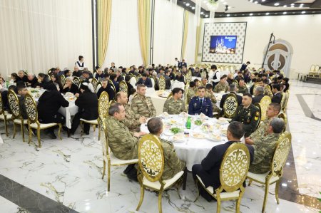 Yevlaxda iftar süfrəsi təşkil olunub. FOTOLAR
