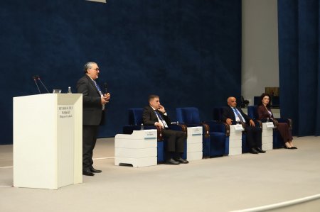 Ailə institutunda dəyişən rollar və psixoloji transformasiya: Mingəçevir Dövlət Universitetində psixologiyaya həsr edilmiş konfrans çərçivəsində panel müzakirələr keçirilib