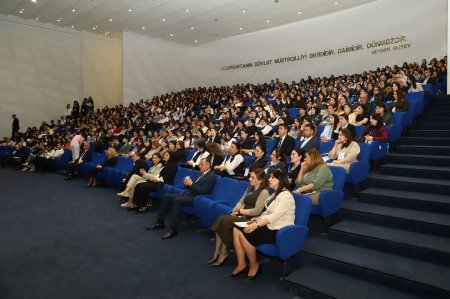 Ailə institutunda dəyişən rollar və psixoloji transformasiya: Mingəçevir Dövlət Universitetində psixologiyaya həsr edilmiş konfrans çərçivəsində panel müzakirələr keçirilib