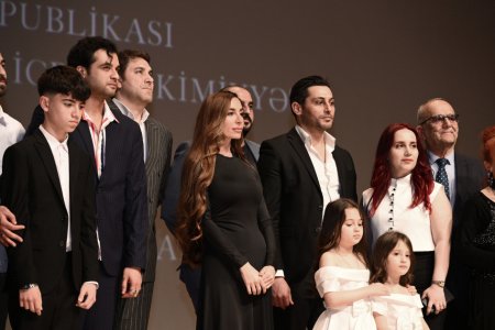 Prezidentin qızı və gəlini film təqdimatında