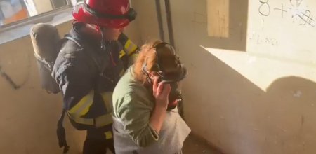 Sumqayıtda yataqxana binasında yanğın - Sakinlər təxliyə olundu-FOTO