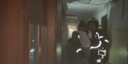 Sumqayıtda yataqxana binasında yanğın - Sakinlər təxliyə olundu-FOTO