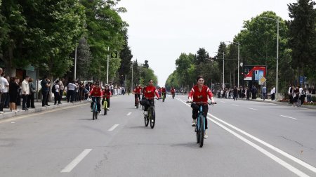 MDU-nun qızları WUF13 çərçivəsində veloyürüşünə qoşulublar - FOTOLAR