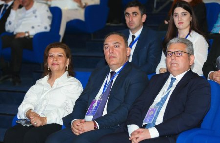Mingəçevir Dövlət Universitetində “Dil, təhsil və tədqiqat sahəsində müasir problemlər” mövzusunda beynəlxalq konfrans keçirilib