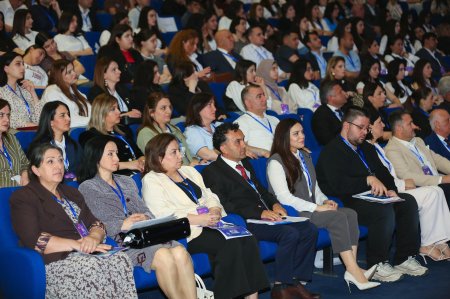 Mingəçevir Dövlət Universitetində “Dil, təhsil və tədqiqat sahəsində müasir problemlər” mövzusunda beynəlxalq konfrans keçirilib