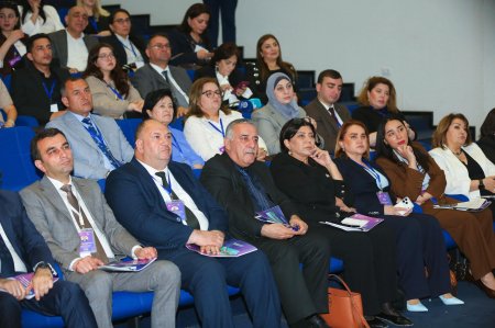 Mingəçevir Dövlət Universitetində “Dil, təhsil və tədqiqat sahəsində müasir problemlər” mövzusunda beynəlxalq konfrans keçirilib