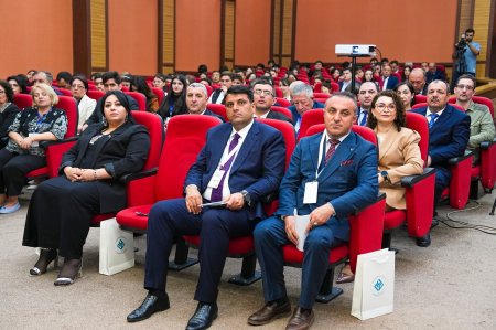  Naxçıvan Dövlət Universitetinin və Mingəçevir Dövlət Universitetinin birgə təşkilatçılığı  ilə Naxçıvanda I Beynəlxalq Mədəni İrs və Dayanıqlı Turizm Konfransı keçirilib. FOTOLAR
