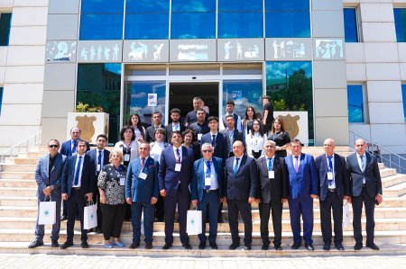  Naxçıvan Dövlət Universitetinin və Mingəçevir Dövlət Universitetinin birgə təşkilatçılığı  ilə Naxçıvanda I Beynəlxalq Mədəni İrs və Dayanıqlı Turizm Konfransı keçirilib. FOTOLAR