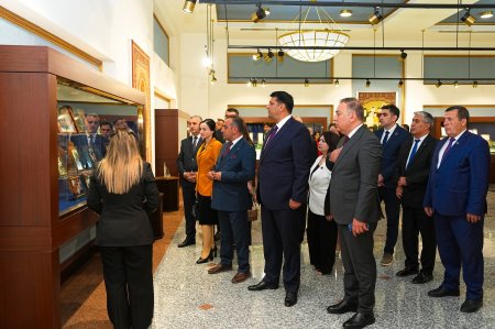  Naxçıvan Dövlət Universitetinin və Mingəçevir Dövlət Universitetinin birgə təşkilatçılığı  ilə Naxçıvanda I Beynəlxalq Mədəni İrs və Dayanıqlı Turizm Konfransı keçirilib. FOTOLAR