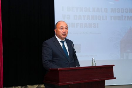  Naxçıvan Dövlət Universitetinin və Mingəçevir Dövlət Universitetinin birgə təşkilatçılığı  ilə Naxçıvanda I Beynəlxalq Mədəni İrs və Dayanıqlı Turizm Konfransı keçirilib. FOTOLAR