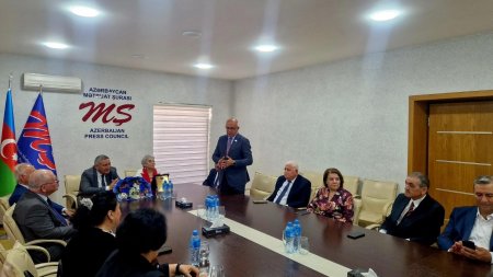 Əməkdar jurnalist Əminə Yusifqızının 75 illik yubileyi qeyd olunub. FOTOLAR