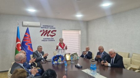 Əməkdar jurnalist Əminə Yusifqızının 75 illik yubileyi qeyd olunub. FOTOLAR