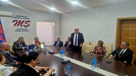Əməkdar jurnalist Əminə Yusifqızının 75 illik yubileyi qeyd olunub. FOTOLAR