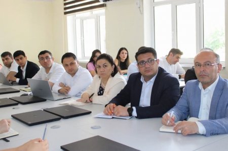 Mingəçevir Dövlət Universitetində struktur bölmə rəhbərləri və əməkdaşlarla görüş keçirilib. FOTOLAR