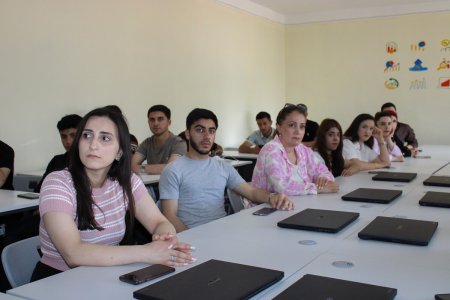 Mingəçevir Dövlət Universitetinin qiyabi formada təhsil alan tələbələri Malayziya və Almaniyada təhsil imkanları barədə məlumatlandırılıb Mingəçevir Dövlət Universitetinin qiyabi formada təhsil alan tələbələri Malayziya və Almaniyada təhsil imkanları barədə məlumatlandırılıb