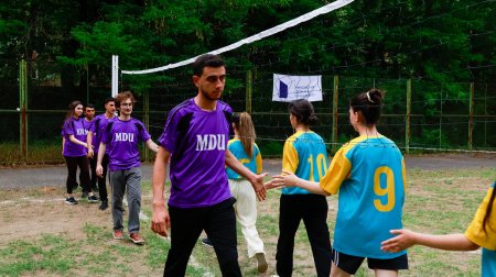 Mingəçevir Dövlət Universitetində “Ecovolley” Voleybol turniri: tələbələr, müəllimlər, tərəfdaş qurumlar və sənaye nümayəndələri sağlam rəqabət meydanında bir araya gəlib Mingəçevir Dövlət Universitetində “Ecovolley” Voleybol turniri: tələbələr, müəllimlər, tərəfdaş qurumlar və sənaye nümayəndələri sağlam rəqabət meydanında bir araya gəlib