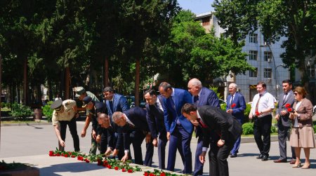 Milli Qurtuluşdan müasir zəfərlərə: Mingəçevirdə Ulu Öndər Heydər Əliyevin siyasi irsinə həsr olunan konfrans keçirilib Milli Qurtuluşdan müasir zəfərlərə: Mingəçevirdə Ulu Öndər Heydər Əliyevin siyasi irsinə həsr olunan konfrans keçirilib