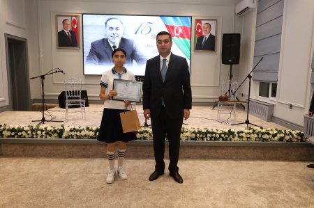 Yevlaxda 15 İyun – Milli Qurtuluş Gününə həsr olunmuş tədbir keçirilib. FOTOLAR Yevlaxda 15 İyun – Milli Qurtuluş Gününə həsr olunmuş tədbir keçirilib. FOTOLAR