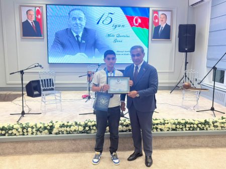 Yevlaxda 15 İyun – Milli Qurtuluş Gününə həsr olunmuş tədbir keçirilib. FOTOLAR Yevlaxda 15 İyun – Milli Qurtuluş Gününə həsr olunmuş tədbir keçirilib. FOTOLAR