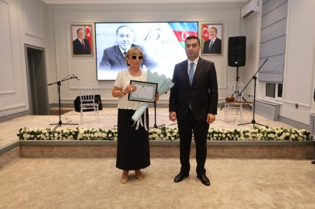 Yevlaxda 15 İyun – Milli Qurtuluş Gününə həsr olunmuş tədbir keçirilib. FOTOLAR Yevlaxda 15 İyun – Milli Qurtuluş Gününə həsr olunmuş tədbir keçirilib. FOTOLAR